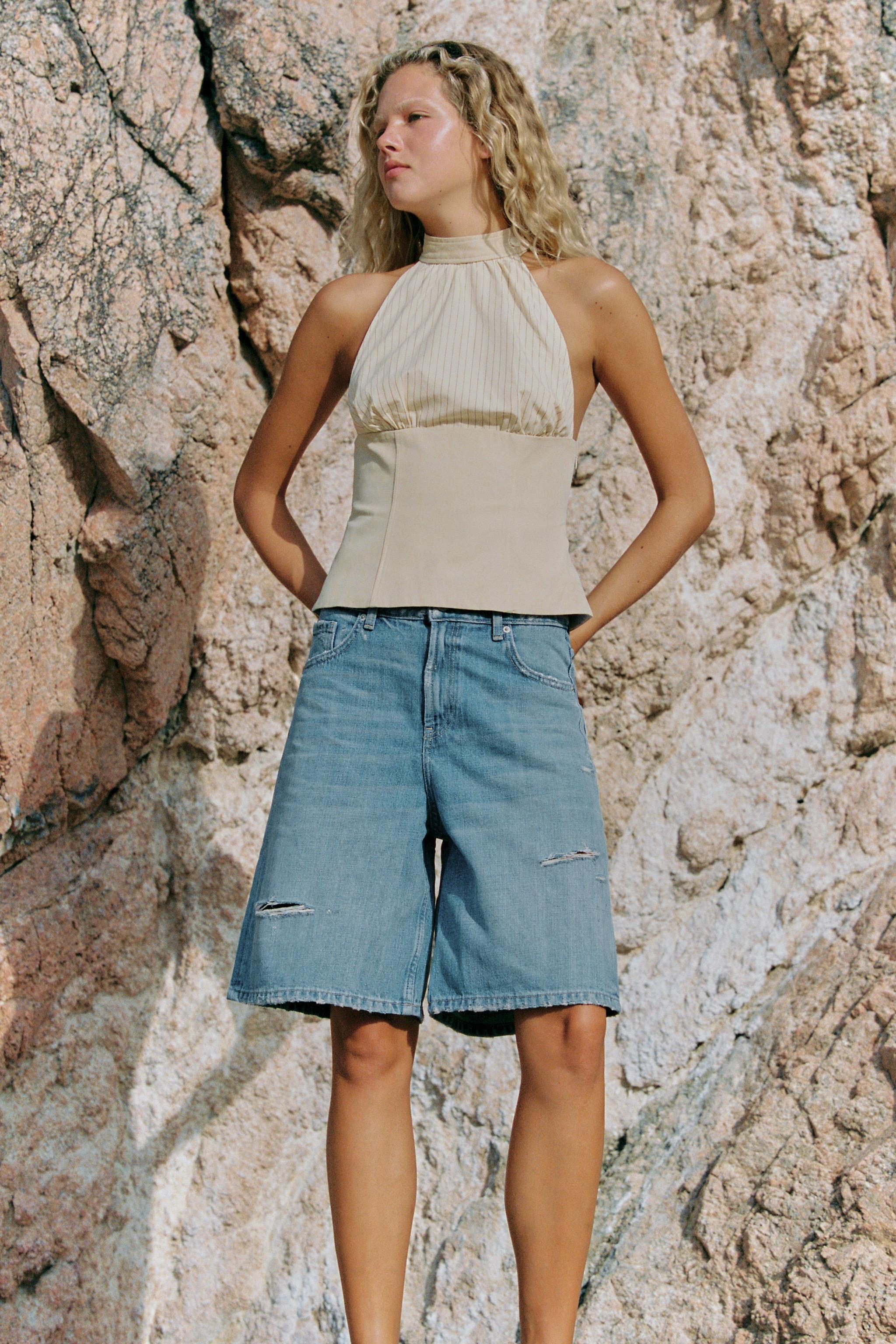 MIXED FABRIC BUTTON HALTER TOP